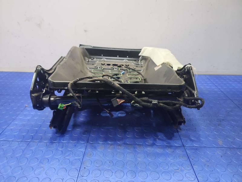 2006 Mercedes CLS-Class Seat Track