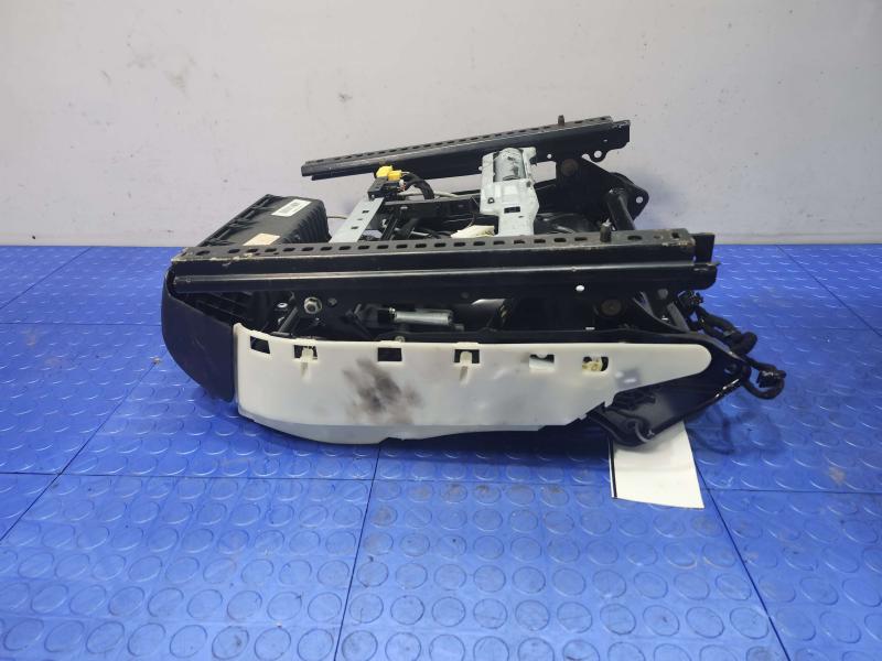 2006 Mercedes CLS-Class Seat Track