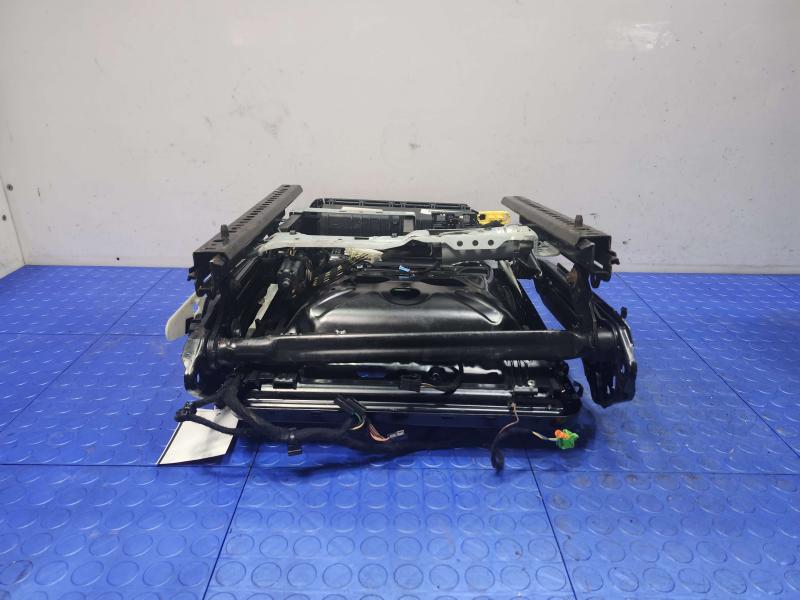 2006 Mercedes CLS-Class Seat Track