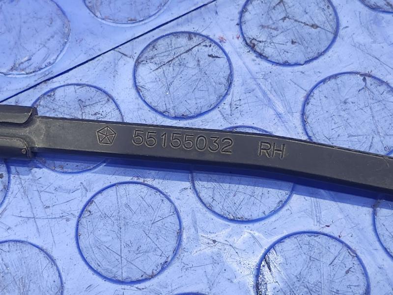 1997 Dodge Dakota Wiper Arm