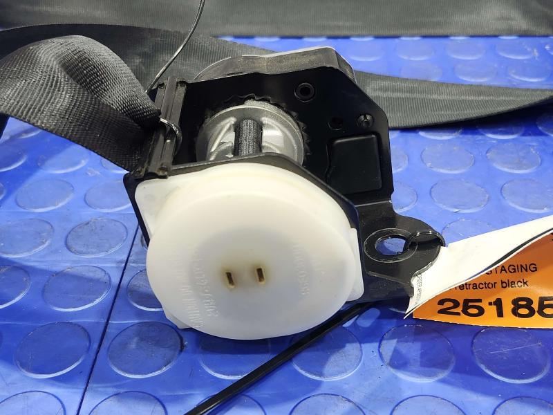 2013 Mazda Mazda2 Rear Seat Belt
