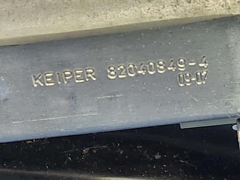 2010 Mercedes ML-Class Seat Track