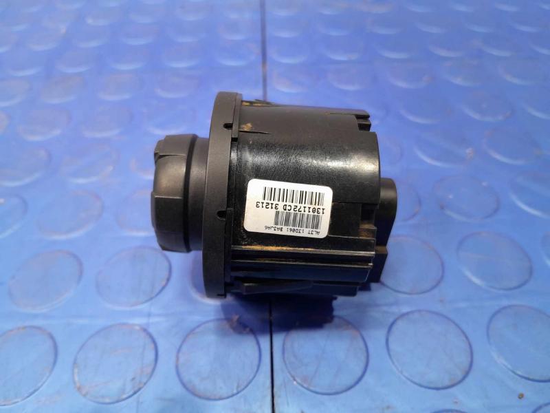 2013 Ford F-150 Headlight Switch (Dash Mtd)