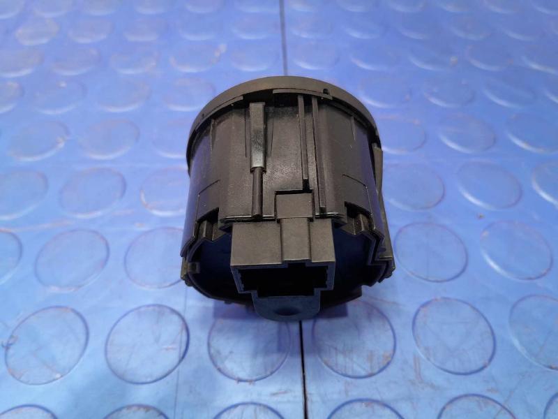 2013 Ford F-150 Headlight Switch (Dash Mtd)