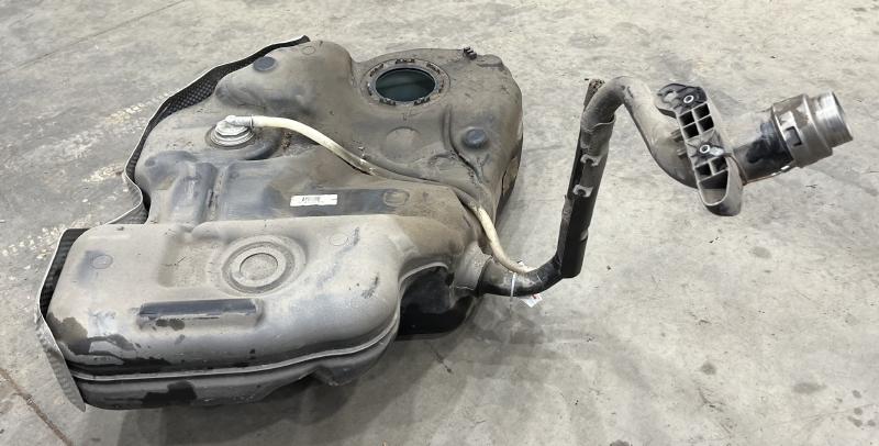 2015 Volkswagen Passat Fuel Tank Assembly