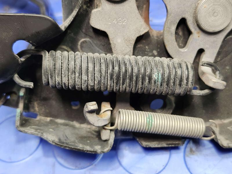 2015 Chevrolet City Express Hood Latch