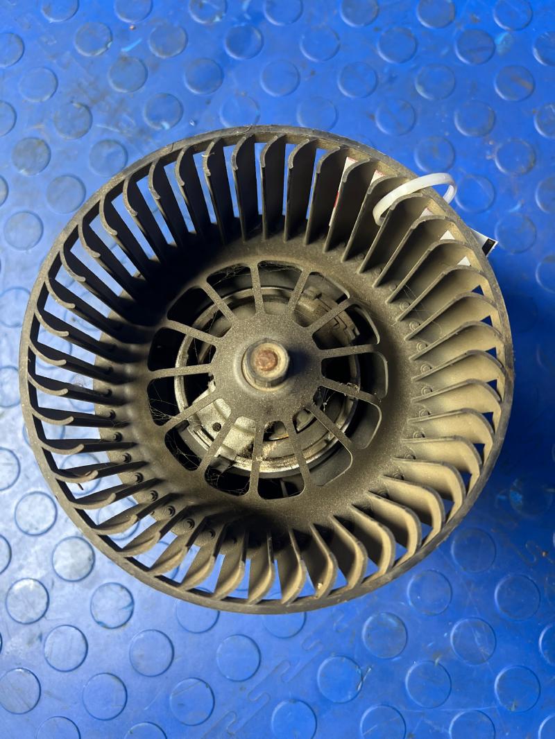 2015 Ford Focus Blower Motor