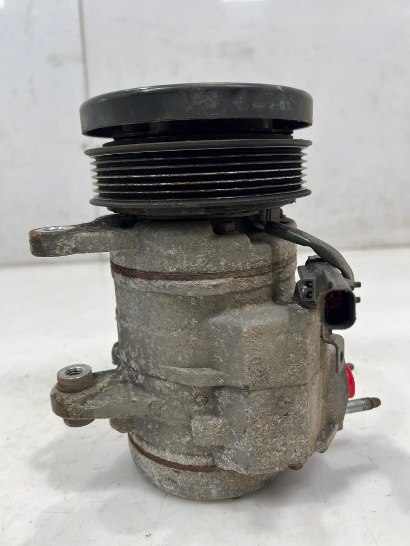 2005 - 2007 Jeep Grand Cherokee AC Compressor 3.7L 4.7L ONLY OEM 55116834AD