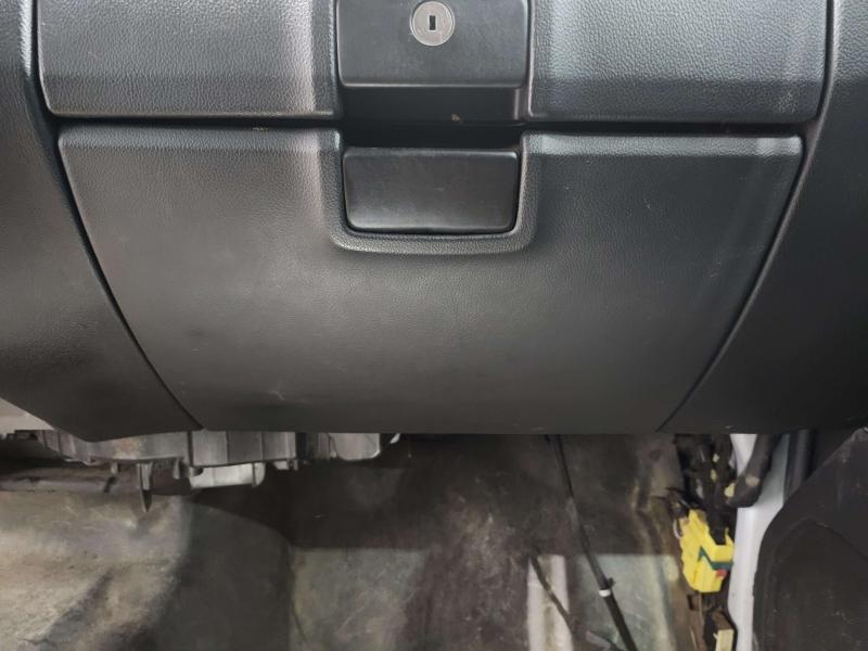 2016 Chevrolet Silverado 1500 Glove Box