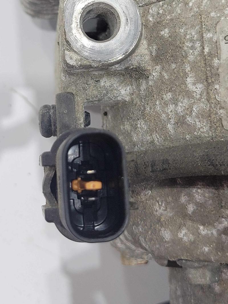 2015 Genesis Genesis A/C Air Compressor