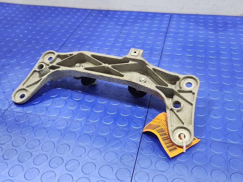 2008 BMW 128i Crossmember/Cradle/Undercarria