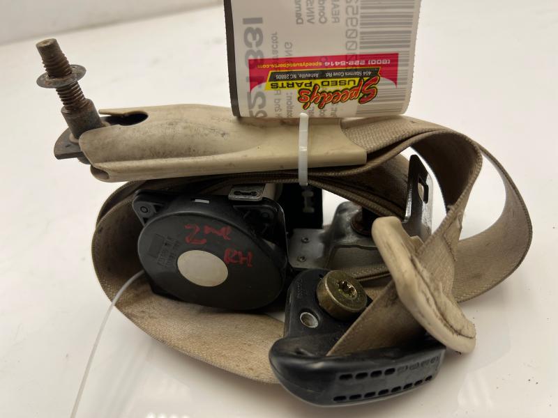 2004 Lincoln Aviator Rear Seat Belt