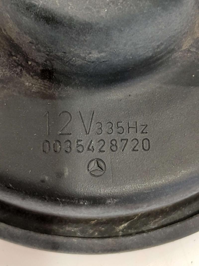 1986 - 1991 Mercedes Benz 420SEL Horn Assembly 335Hz OEM 0035428720