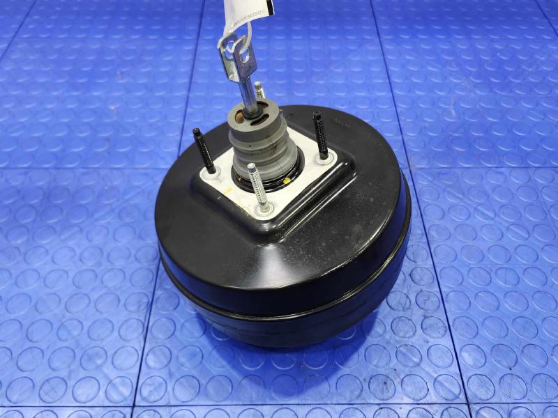2016-2018 Lincoln MKX Power Brake Booster Servo Genuine OEM F2GC-2B195-AE