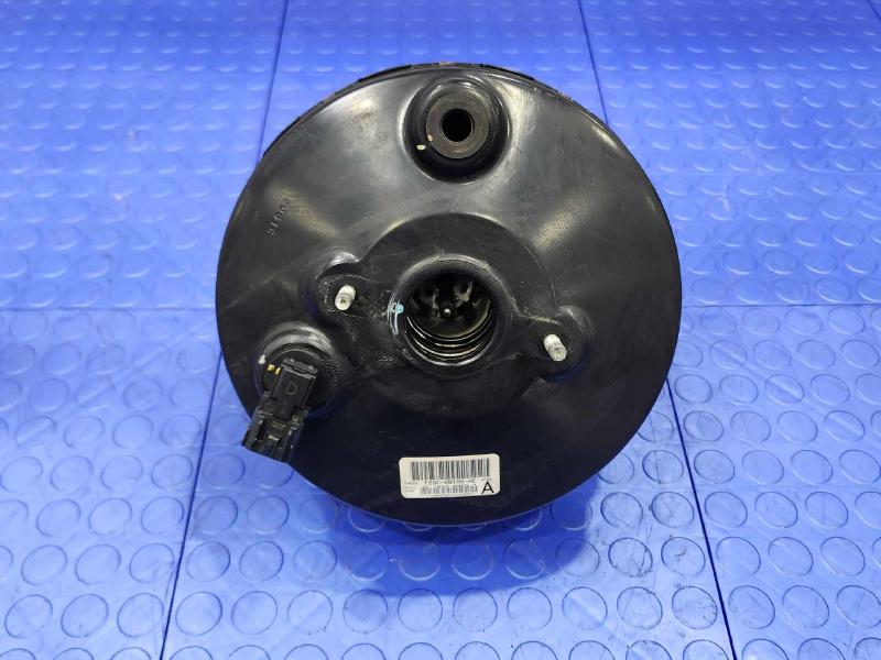 2016-2018 Lincoln MKX Power Brake Booster Servo Genuine OEM F2GC-2B195-AE