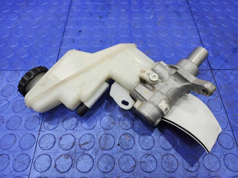 2020-2021 Nissan Sentra Brake Master Cylinder Assembly Genuine OEM 460106LA0D