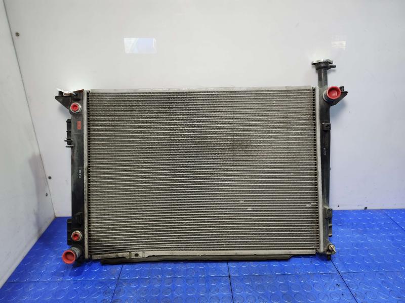 2016 Kia Sedona Radiator