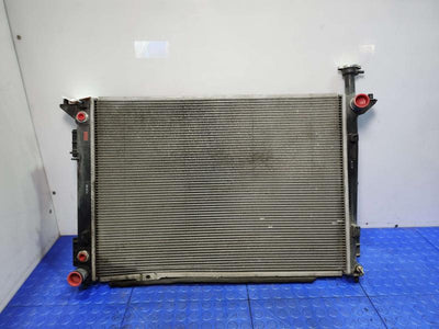 2016 Kia Sedona Radiator
