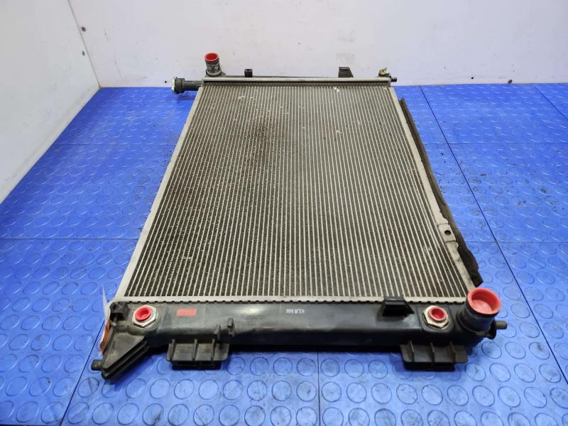 2016 Kia Sedona Radiator