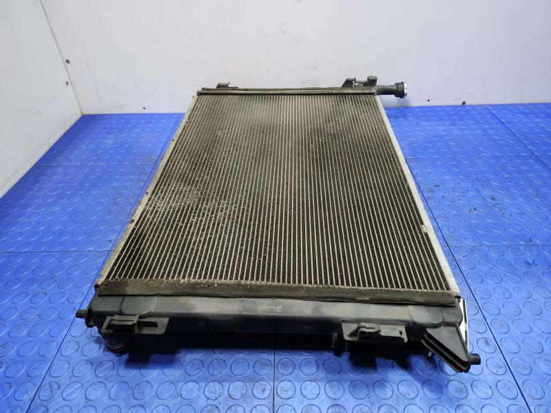 2016 Kia Sedona Radiator