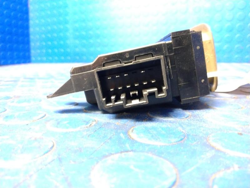 2010 Volvo XC90 Door Switch Front