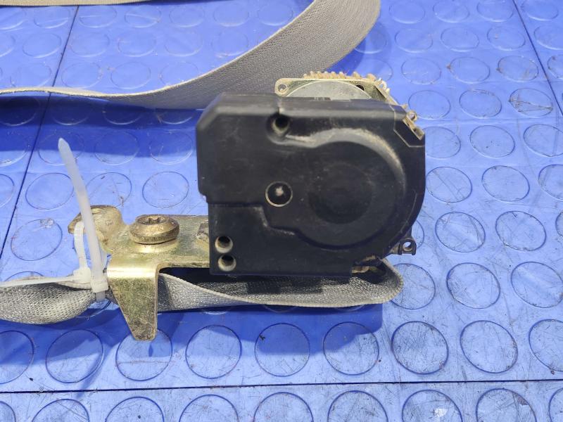 2005 Ford F-350 Super Duty Front Seat Belt