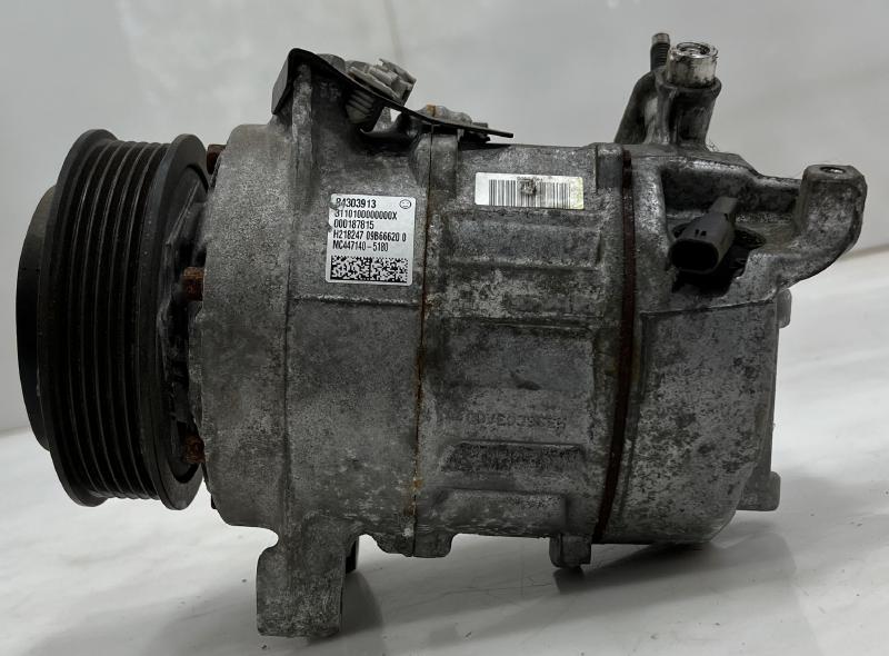 2017 - 2022 GMC Acadia AC Compressor Assembly - with Rear AC OEM 84309304