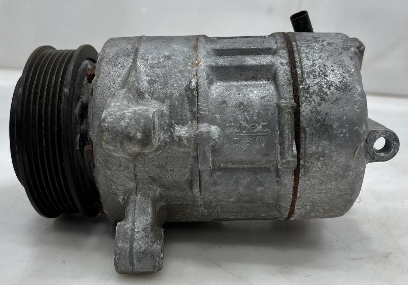 2017 - 2022 GMC Acadia AC Compressor Assembly - with Rear AC OEM 84309304