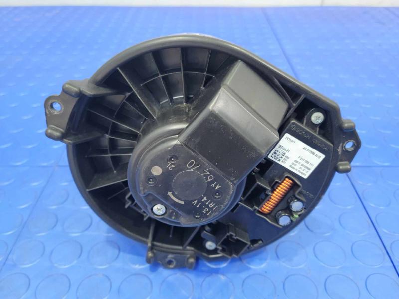 2014-2022 Jeep Cherokee Heater AC Blower Motor Assembly Genuine OEM 68223053AD