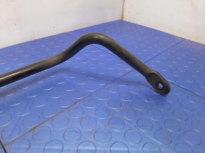 2014-2024 Maserati Ghibli RWD Rear Stabilizer Bar Swaybar Genuine OEM 670214702