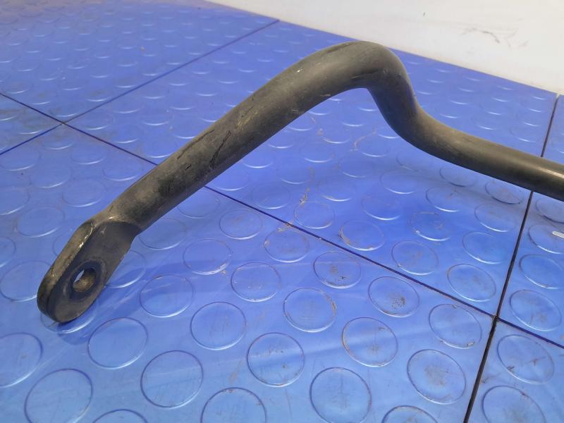 2014-2024 Maserati Ghibli RWD Rear Stabilizer Bar Swaybar Genuine OEM 670214702
