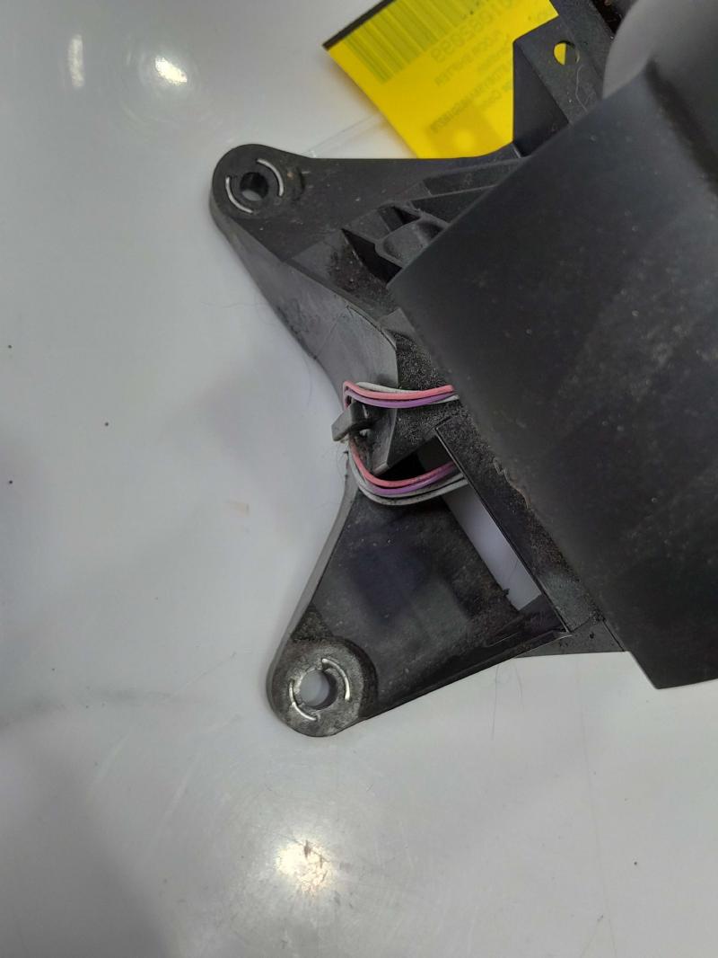2008 - 2010 Toyota Sequoia Automatic Transmission Gear Shifter Assembly OEM 33550-0C010