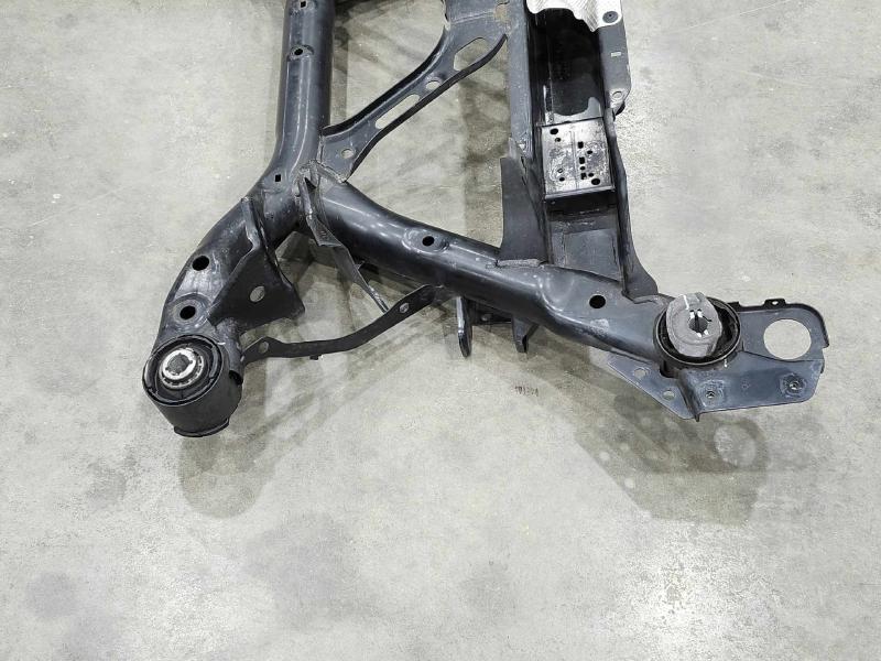 2017-2020 Volvo S90 Rear Suspension Crossmember Subframe Genuine OEM 31434550