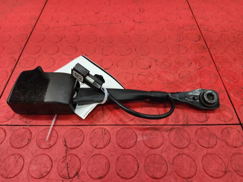 2015 Buick Regal Front Seat Belt