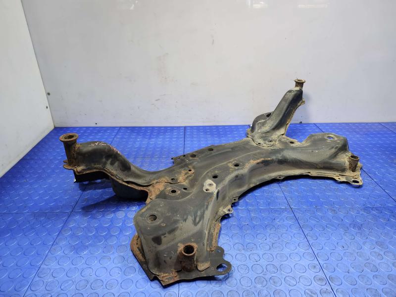 2012 Toyota Prius Crossmember/Cradle/Undercarria