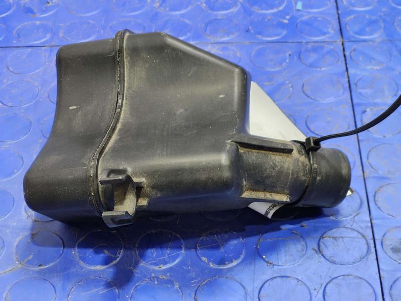 2011 Toyota Camry Air Intake Tube/Resonator