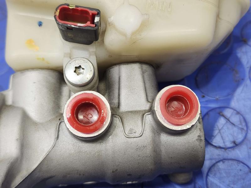 2017 Subaru Impreza Master Cylinder