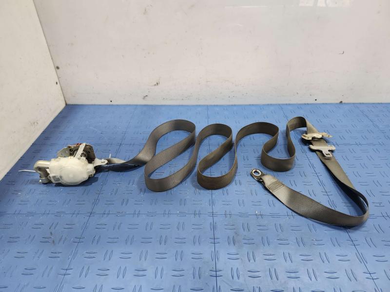 2013 Toyota Camry Front Seat Belt