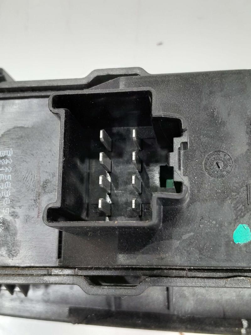 2014 Chevrolet Caprice Door Switch Front