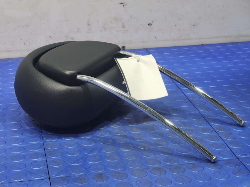 2006 Mercedes CLS-Class Headrest