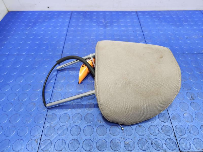 2016 Kia Sedona Headrest