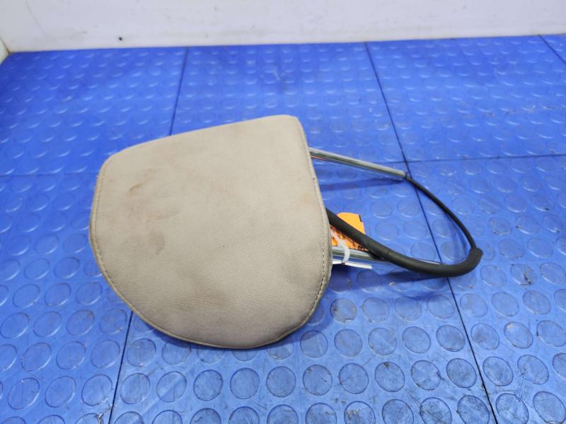2016 Kia Sedona Headrest