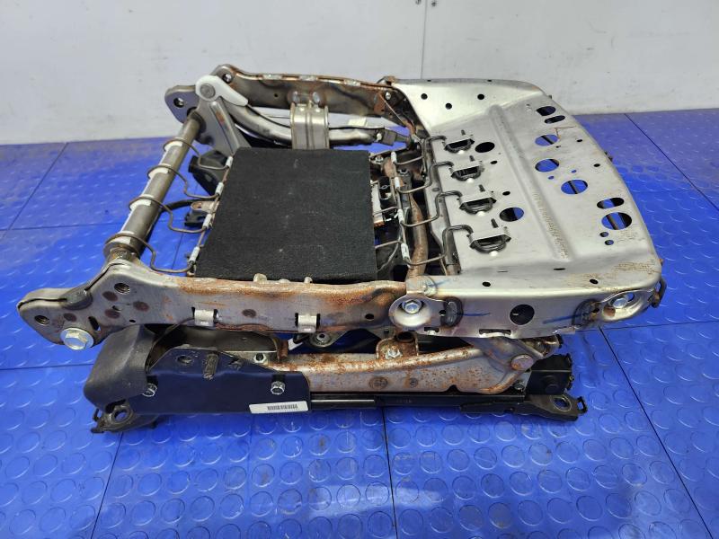 2013 Infiniti FX35 Seat Track