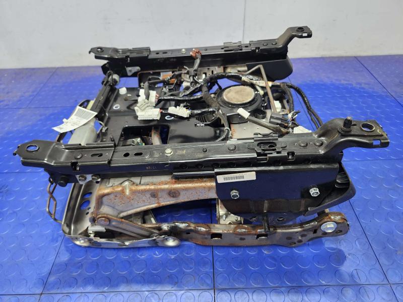 2013 Infiniti FX35 Seat Track