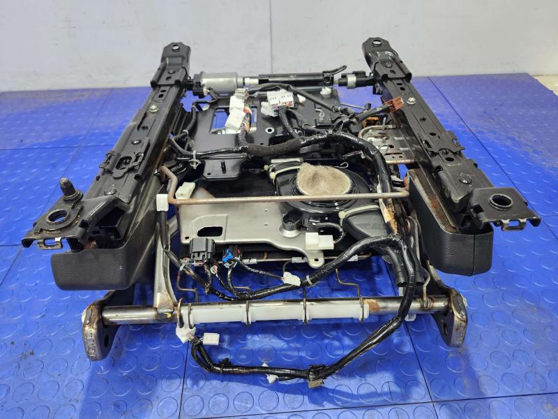 2013 Infiniti FX35 Seat Track