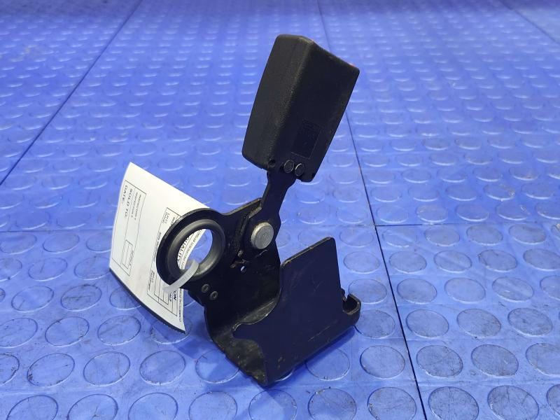 2004 Ford Explorer Rear Seat Belt