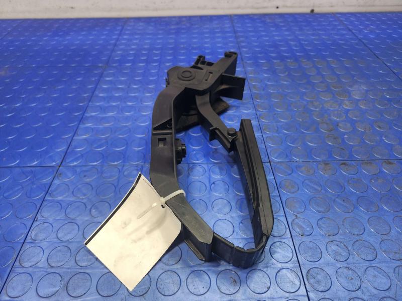 2006 Mercedes CLS-Class Pedal Assembly