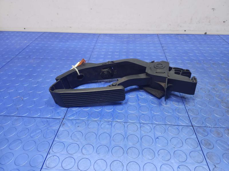 2006 Mercedes CLS-Class Pedal Assembly