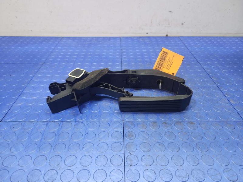 2006 Mercedes CLS-Class Pedal Assembly