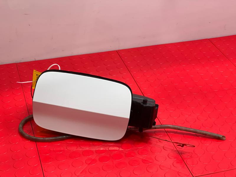2015-2020 Audi A3 Sedan Fuel Fill Door Gas Flap White Genuine OEM 8V5809907GRU